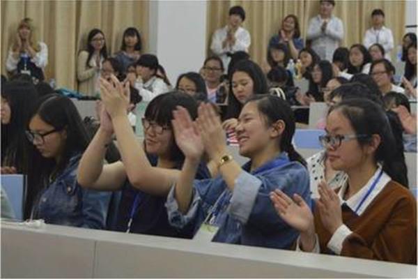 鼓掌用英语怎么说