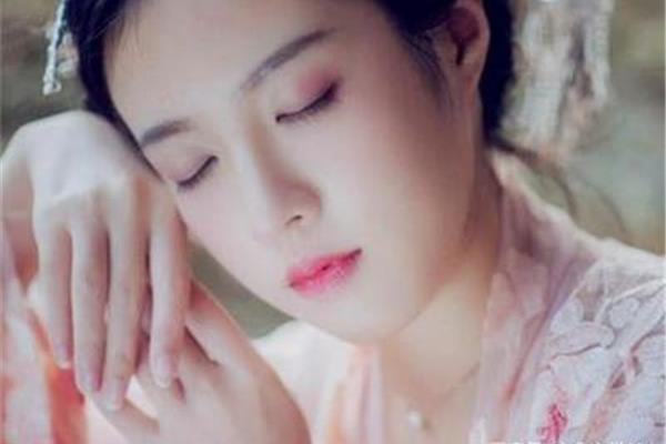 明媚的忧伤