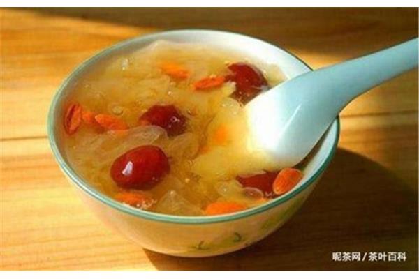 桂圆红枣汤的功效