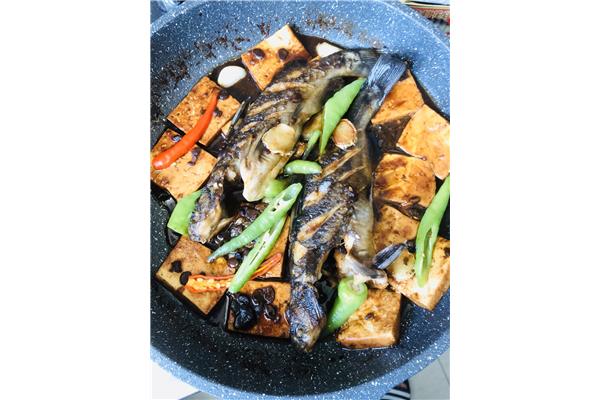 嘎鱼炖豆腐