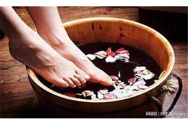 感冒可以泡脚吗