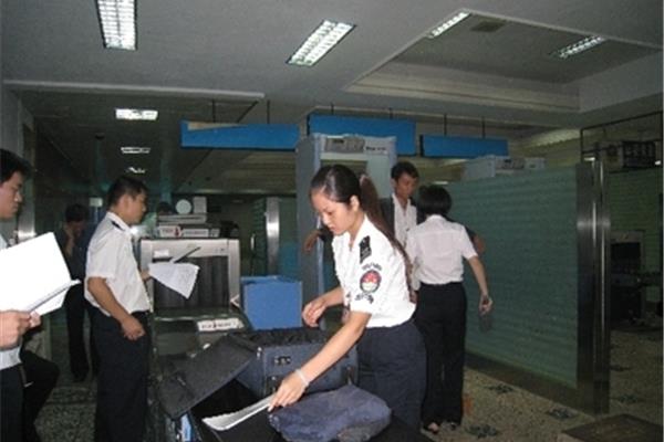 机场安检