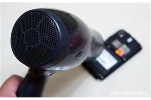 手机听筒进水