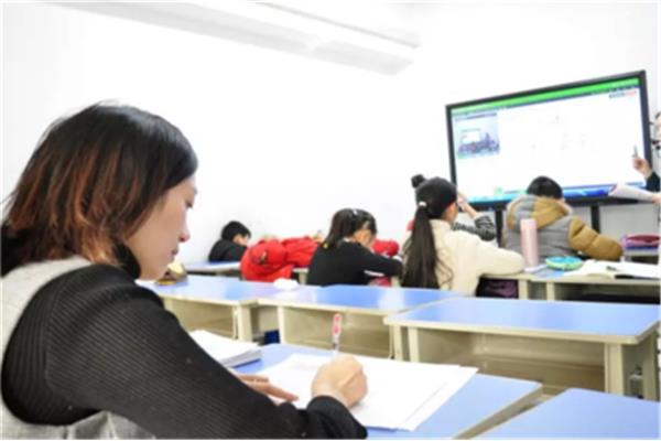 什么是培训学校