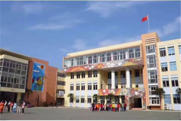 上海向阳小学