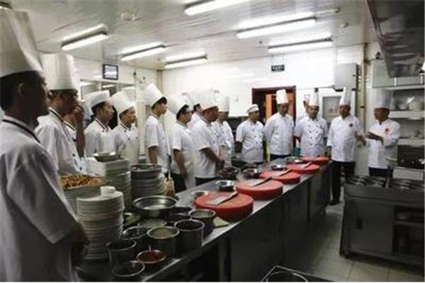 学厨师培训费用多少钱