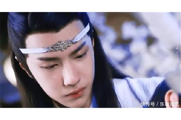 皎洁的意思