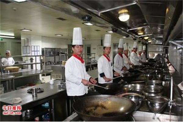 学厨师每年学费多少