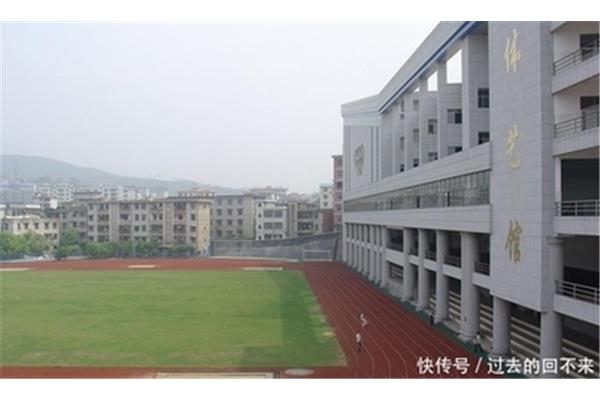 桂阳三中
