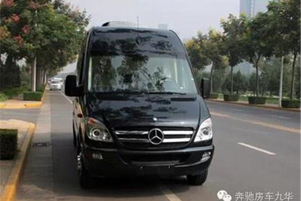 九华奔驰房车