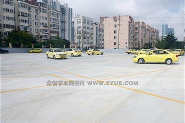青岛学车多少钱