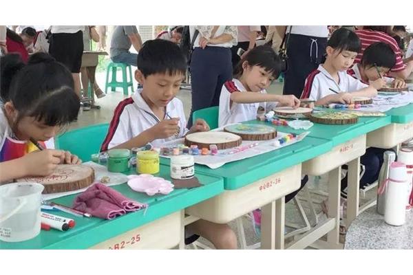 西南中心小学
