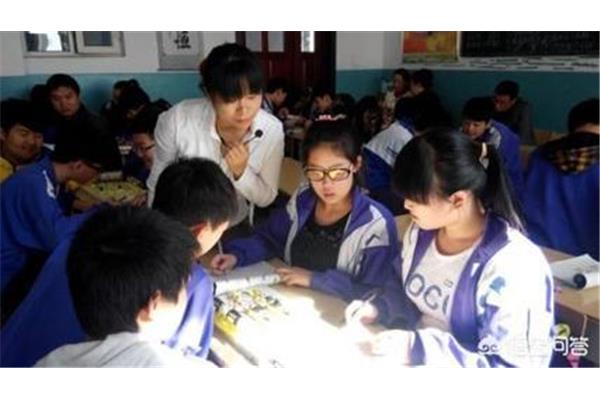 怎么样才能当老师