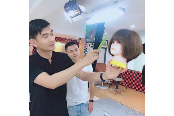 美发速成培训