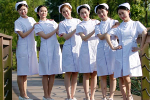 高级护理学校