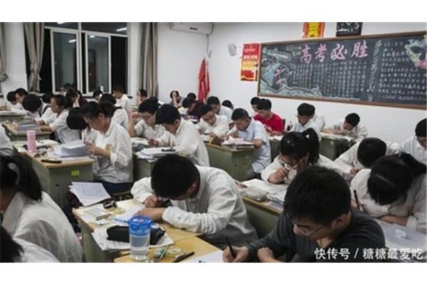 勤奋学习的事例