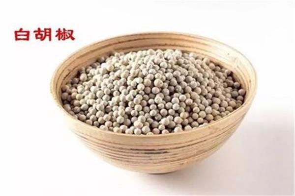白胡椒功效