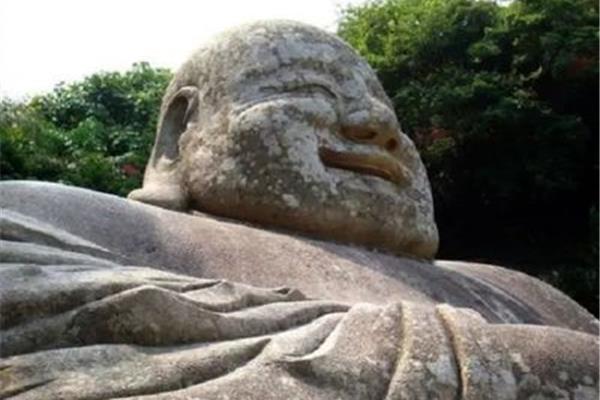 硕大无朋的意思