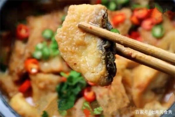 草鱼炖豆腐